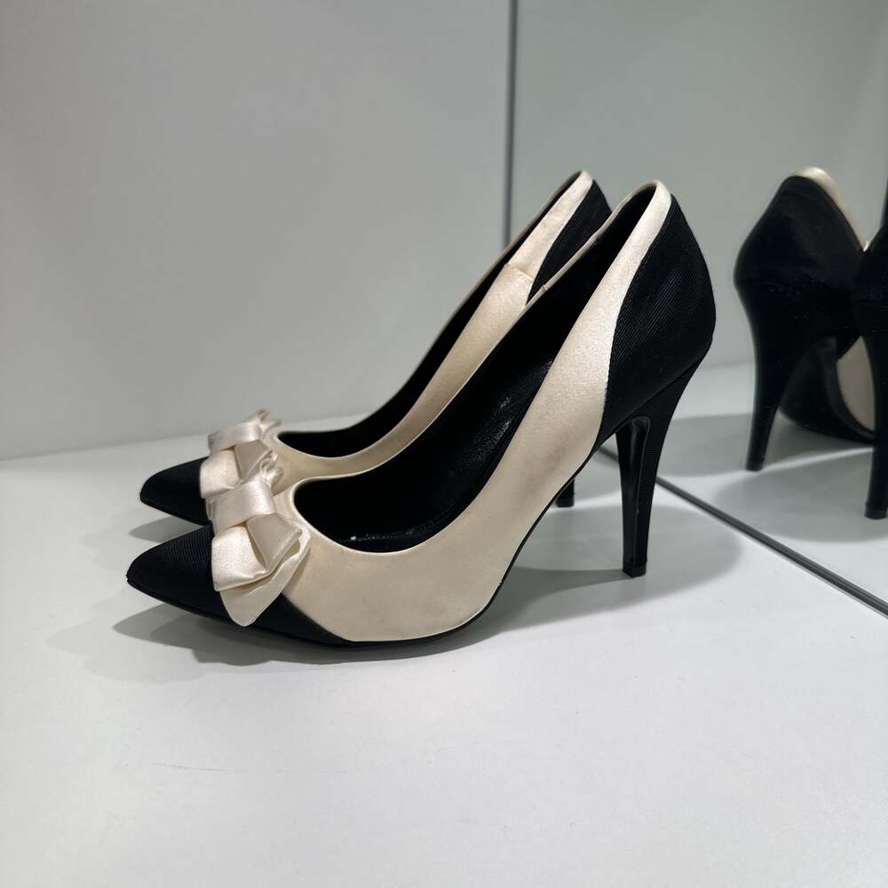 J.Crew Black Cream Two-Tone Stiletto Heel Bow Pointed Toe Pumps 8.5 - Picture 2 of 12